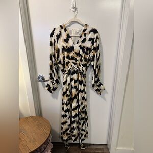 Reiss ANIMAL PRINT MIDI DRESS IN BLACK/WHITE (10)